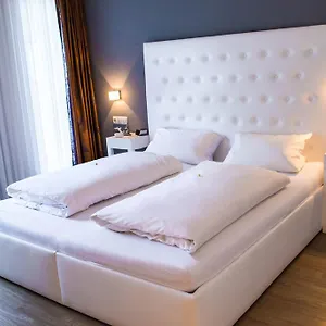 4* Hotell Domizil